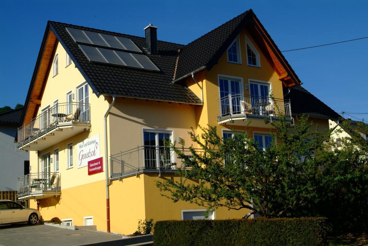Wein- Und Gaestehaus Genetsch Lieser Exterior photo